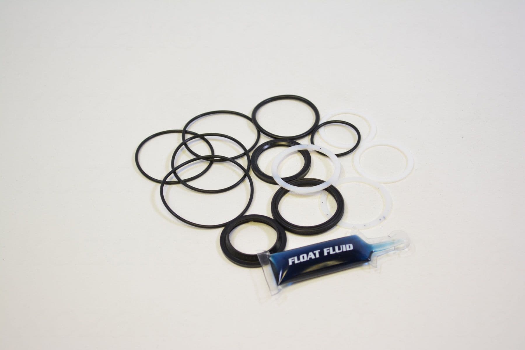 Рем комплект FOX: Rebuild FLOAT Line Air Sleeve Special Q-Ring (повітр. камера)