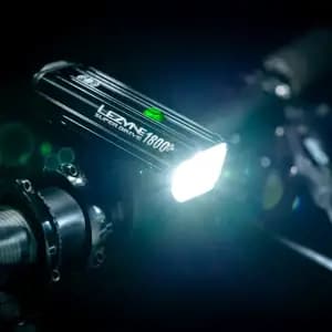 Переднє світло LEZYNE SUPER DRIVE 1800+ SMART FRONT Чорний 1800 люменів Y18
