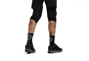 Захист коліна RACE FACE Ambush Knee Stealth S
