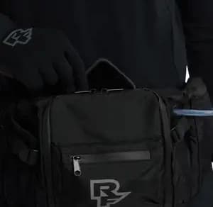 Велосумка RACE FACE Stash 3L Hip Bag-Charcoal-O/S