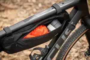 Сумка-велобаул DEUTER Mondego FB 4 колір 7000 black