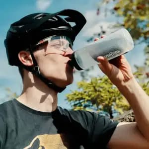 Фляга з конектором та базою FIDLOCK TWIST bottle 600мл., чорний