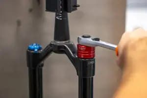 Плоска головка Unior Tools для вилок 32мм