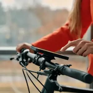 Кріплення телефона на кермо з шарніром FIDLOCK VACUUM handlebar base flex, чорний