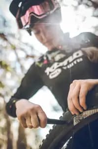 Бортувальні лопатки LEZYNE POWER LEVER Чорний Y13