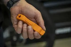Монтажні лопатки Unior Tools поморанчеві