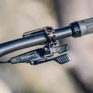 Адаптер гальмівної ручки TRP EVO PRO & EVO X Trigger Integrated Adapter for I-spec II Brake lever Design правий, чорний