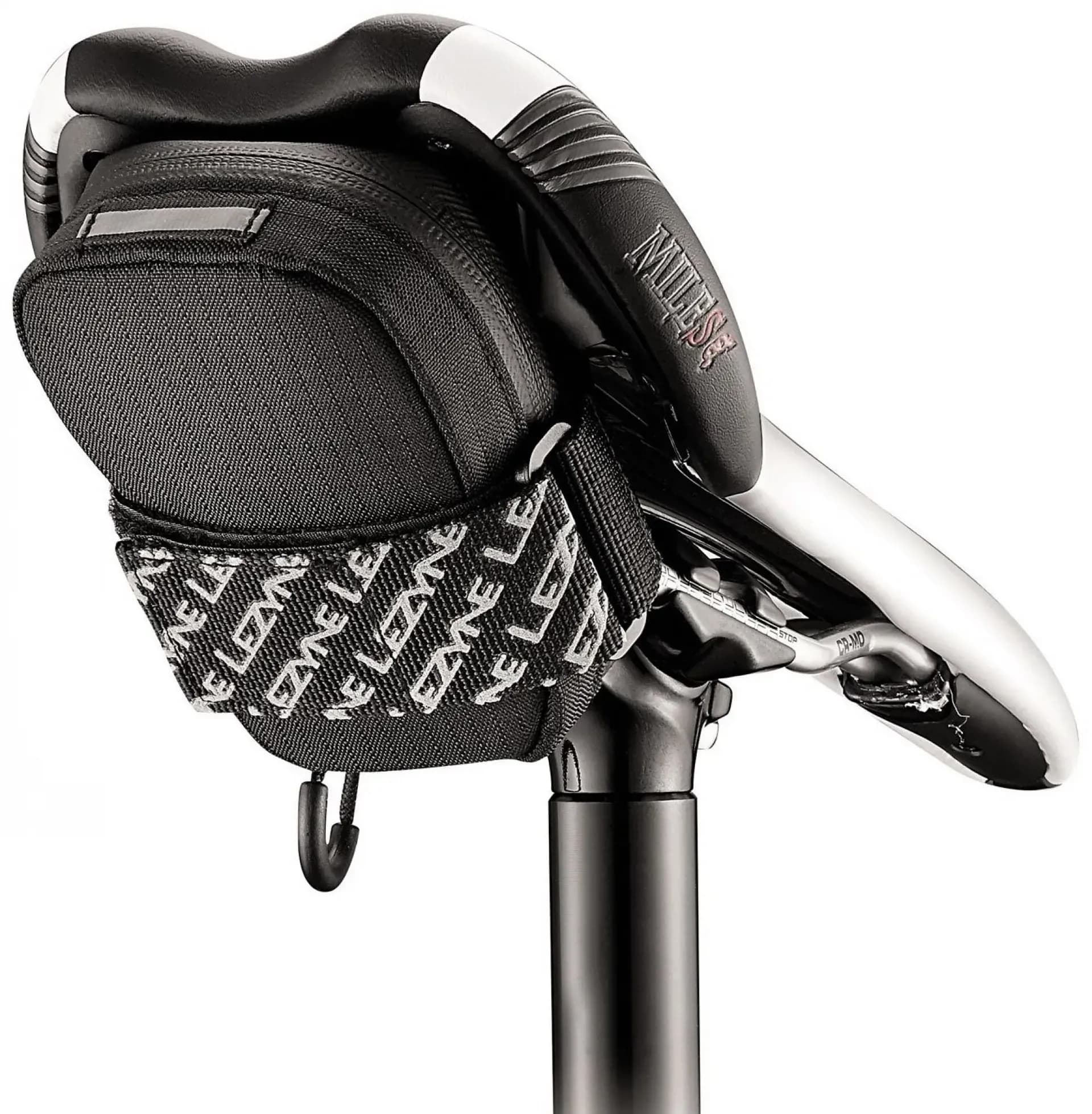 Підсідельна сумка LEZYNE ROAD CADDY Чорний 0,4л Y13