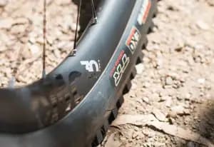 Колесо DT SWISS XMC 1200 SPLINE 27.5 - 30 mm CL 12/148 mm Shimano