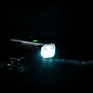 Переднє світло LEZYNE MACRO DRIVE 1400+ FRONT Чорний матовий 1400 люменів Y17