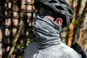 Головний убір ONRIDE Ornament чорний (в комплекті світловідбивайка ONRIDE)