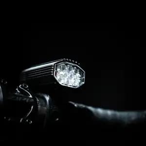 Переднє світло LEZYNE LITE DRIVE 1200+ FRONT Чорний матовий 1200 люменів Y17