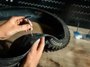 Рем. комплект для безкамерок LEZYNE TUBELESS PRO PLUGS Чорний Y17