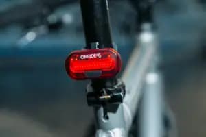 Заднє світло ONRIDE Shiny (2xCR2032 в комплекті), пластикове