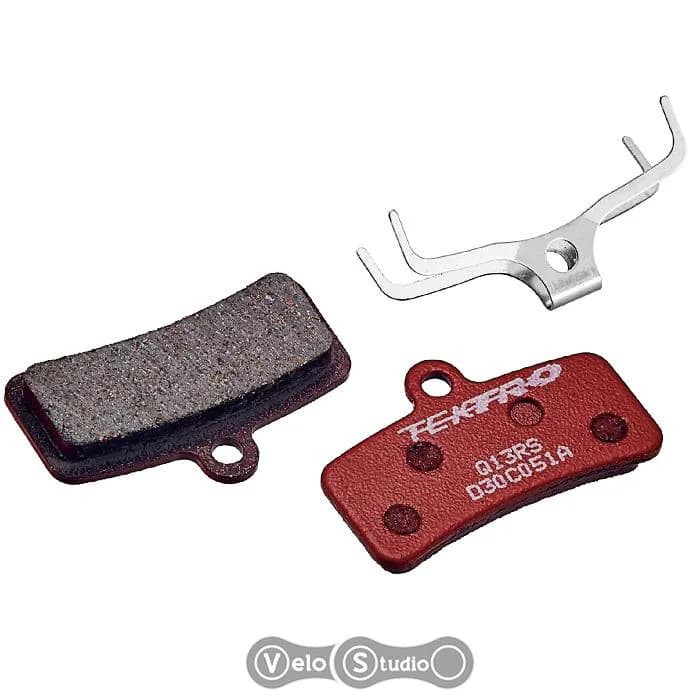 Q13RS Тормозные колодки органика под 4 поршня, красные, пара