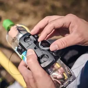 Універсальний конектор під будь яку флягу/пляшку FIDLOCK TWIST uni connector, чорний