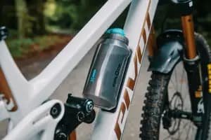 Фляга з конектором FIDLOCK TWIST single bottle 750мл. Antibacterial, прозорий / зелений