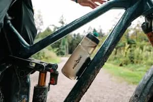 Фляга з конектором FIDLOCK TWIST single bottle 600мл. Antibacterial, прозорий / зелений клапан