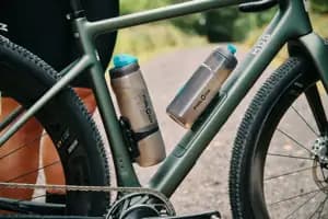 Фляга з конектором FIDLOCK TWIST single bottle 600мл. Antibacterial, прозорий / зелений клапан