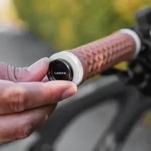 Інтегрований інструмент для безкамерок LEZYNE TUBELESS INSERT KIT Чорний Y14