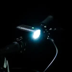 Переднє світло LEZYNE MICRO PRO 1000+ FRONT Чорний матовий 1000 люменів Y17
