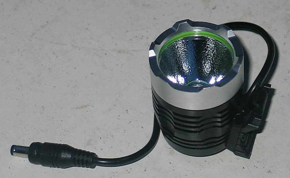 Вело фара Xeccon S-14