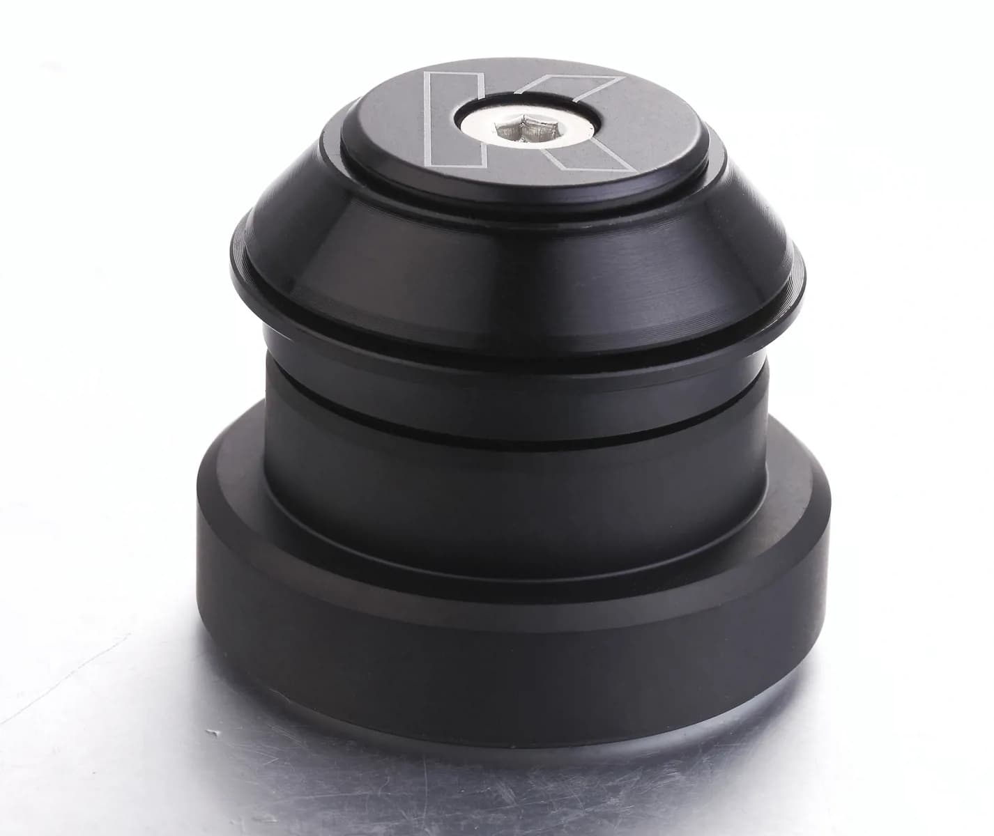 Рулевая колонка 1-1/8" п/интегр. Kenli KL-В240 на пром. подшипн.с переходником на 1,5" шток вилки черный