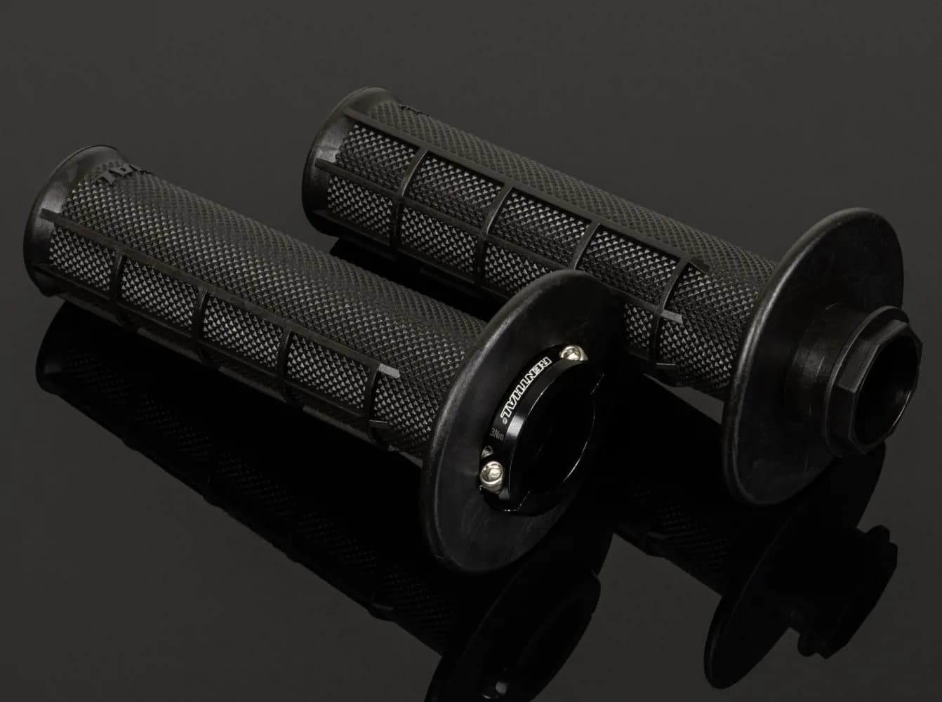Гріпси Renthal MX R-Works Lock-On Grips - Half Waffle [Black], Ultra Tacky