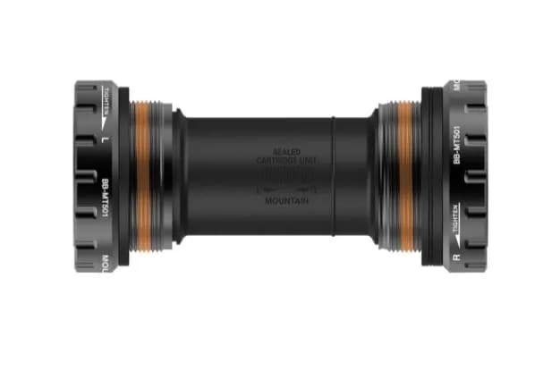 Каретка 68-73мм  x 68/73 мм під порожнисту вісь (Hollowtech II) SHIMANO BB-MT501 BSA hollowtech 2 чорний